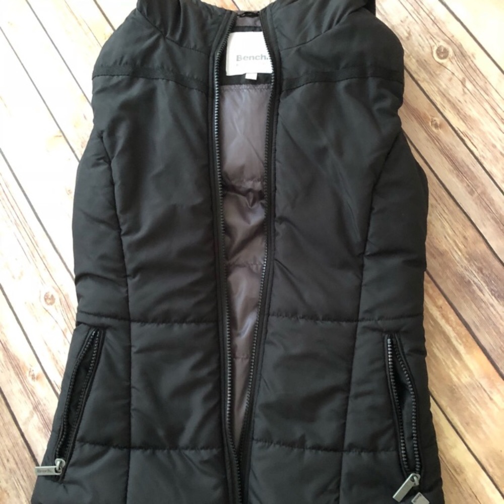 Bench Hooded Puff Vest